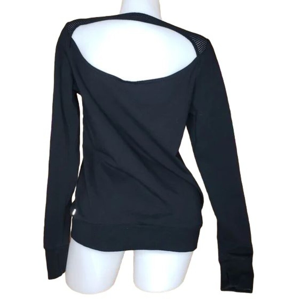 FABLETICS BLACK LONG SLEEVE FISHNET DETAILS TOP SIZE MEDIUM - Picture 2 of 7